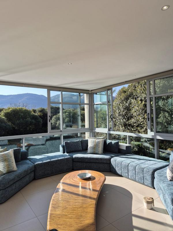 6 Bedroom Property for Sale in The Islands Estates North West